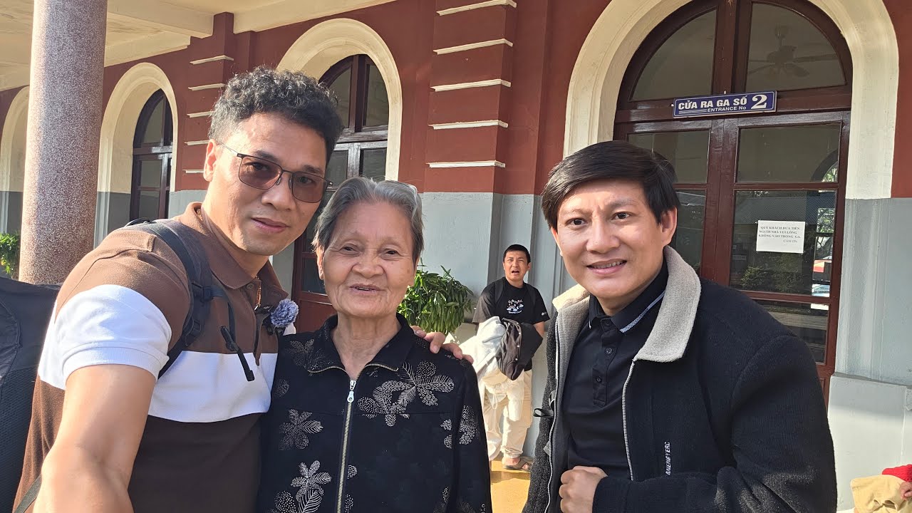 Tạm Biệt Huế. Ba Mẹ con về Nghệ An nhé