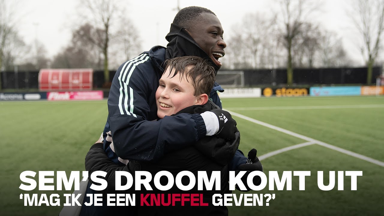 Voetbal geeft ♥️⚽  | Brian Brobbey bezorgt Sem een onvergetelijke ervaring 🫂