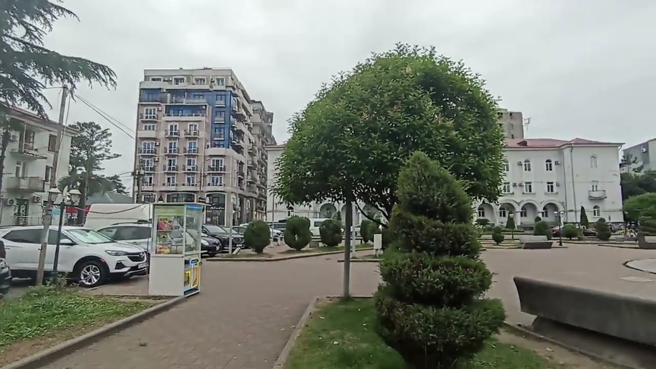 Прогулка по Кобулети (Грузия, площадь Тависуплеба и её достопримечательности) 12.07.2025