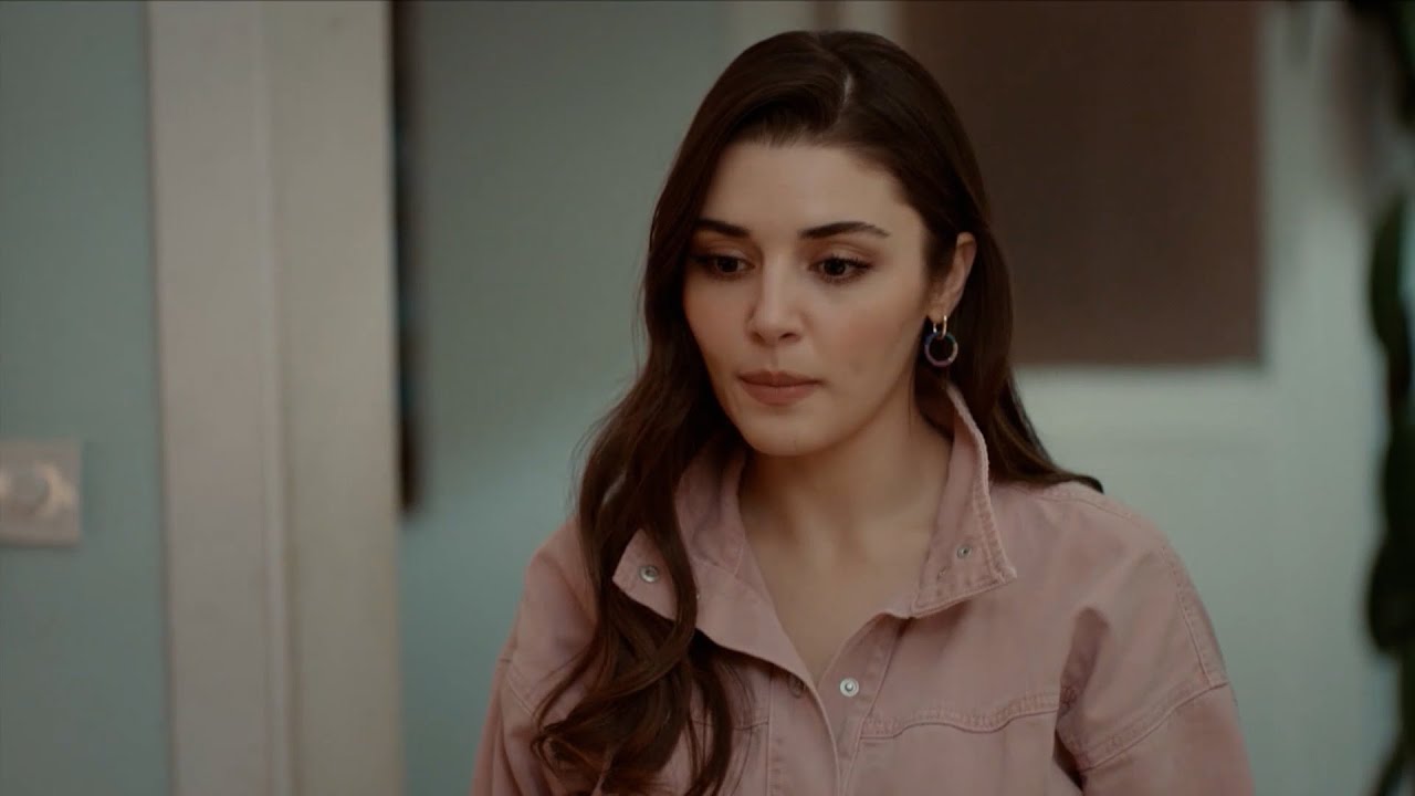 Eda se arma de coragem e enfrenta Serkan sobre Selin | Será Isso Amor? | TNT Novelas Brasil
