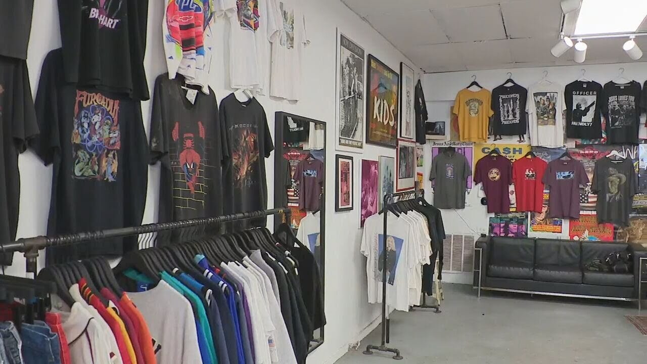 Legendary Atlanta sporting event merchandise makes nostalgic comeback | WSB-TV