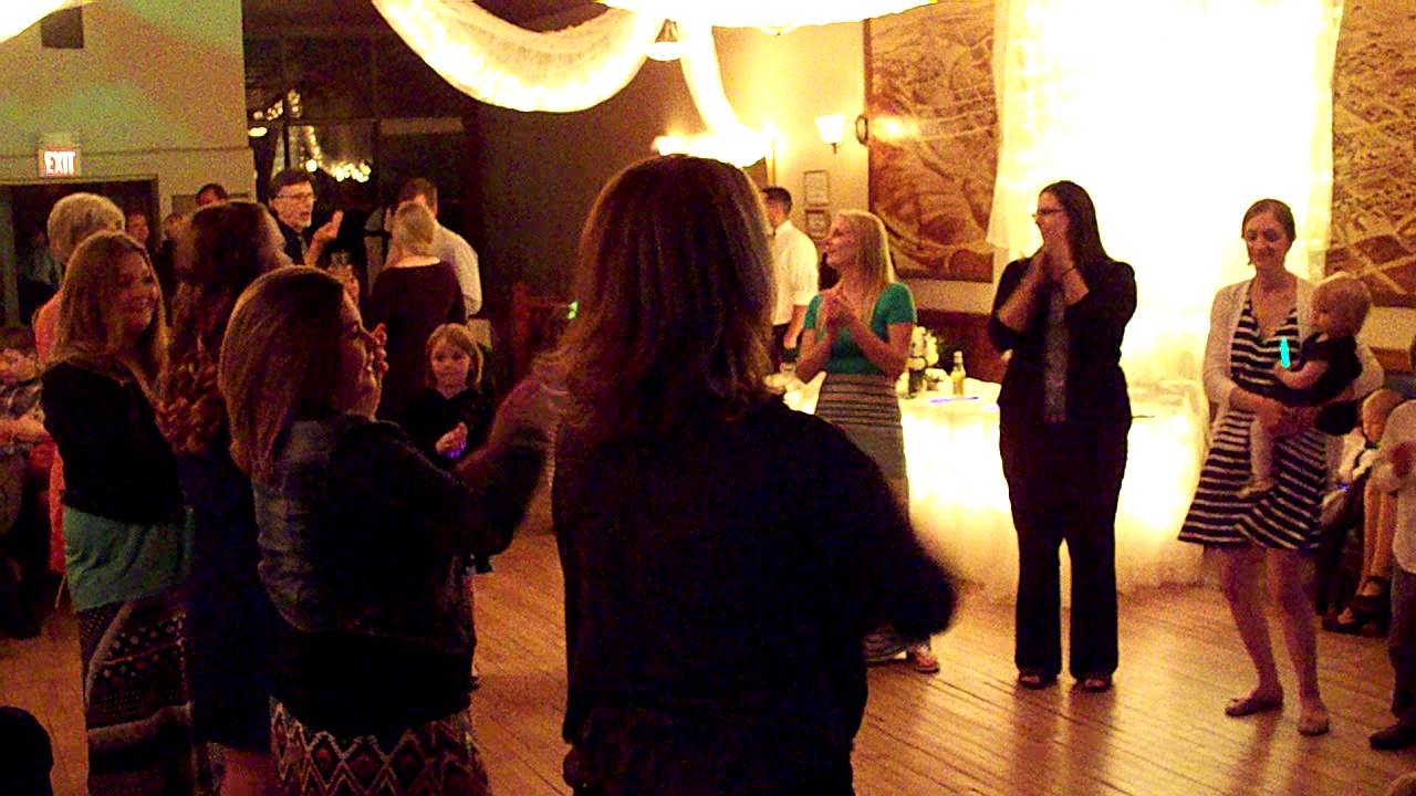 100 3605 2015-10-09 Chicken Dance