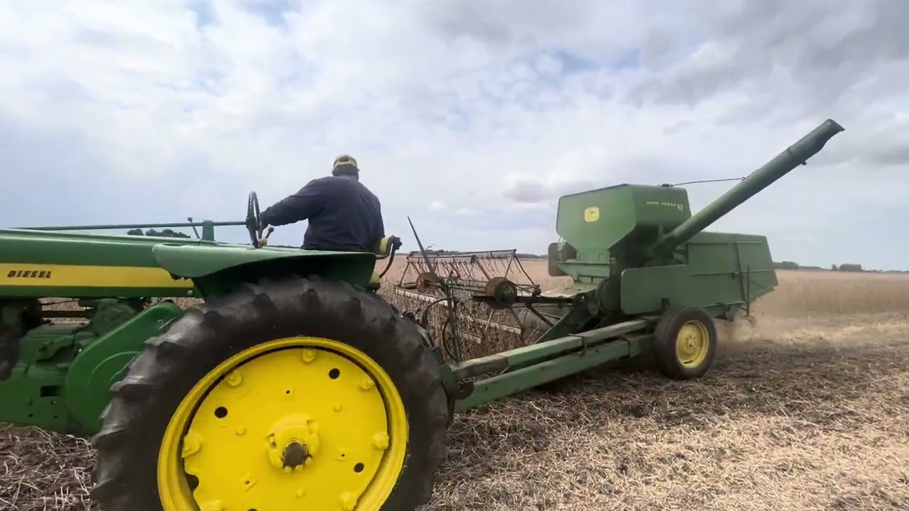 John Deere 42 combine and John Deere 720 diesel combining soybeans