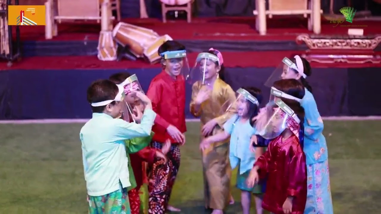Angklung: Harmoni dari Bambu