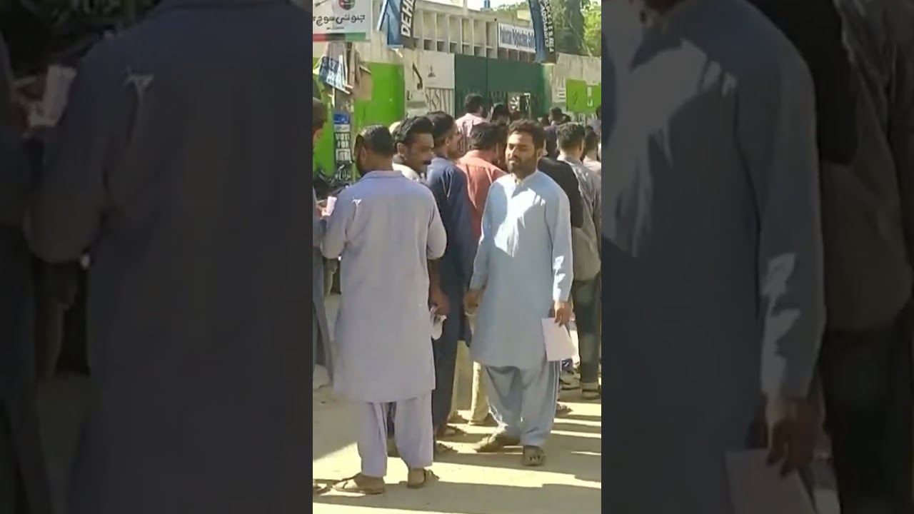 Pakistan Election Voting Marred by Mobile Phone Service Shutdown