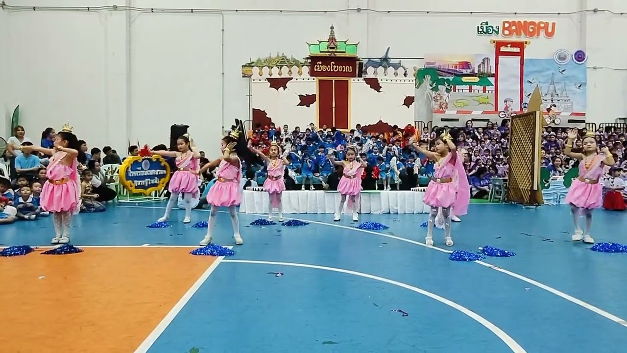 เชียร์ลีดเดอร์ท.1