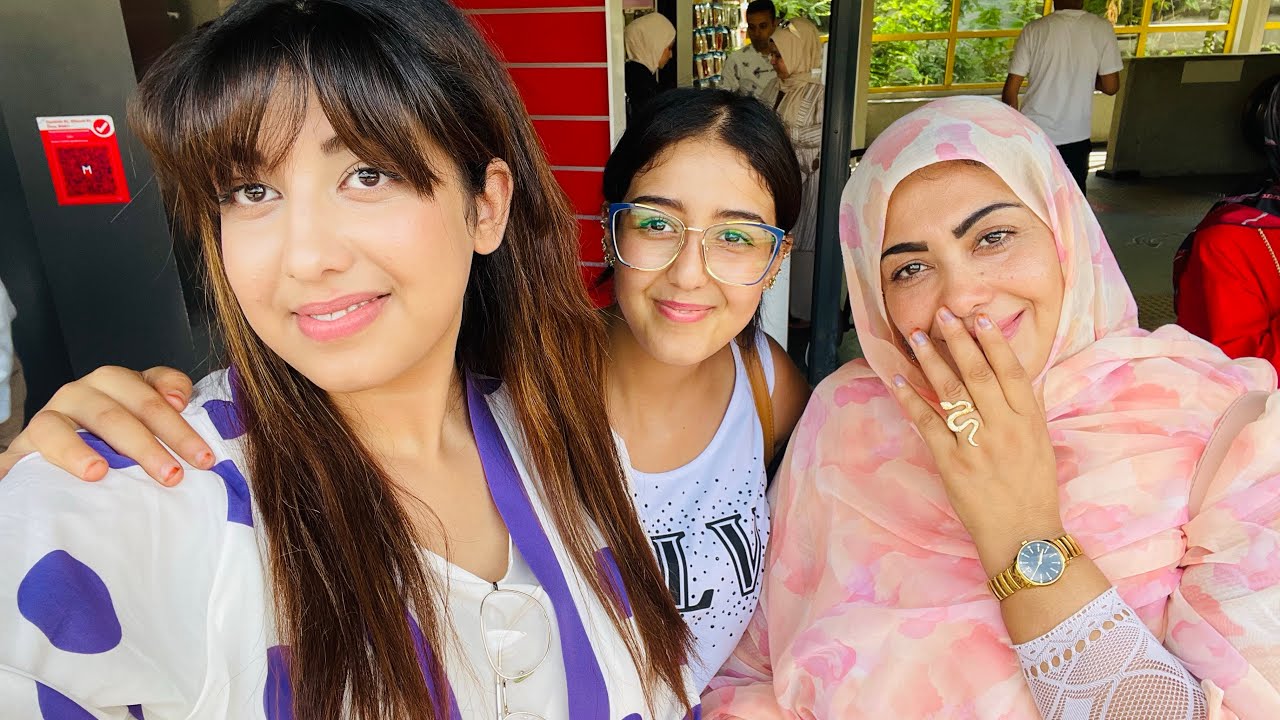 خرجتهم يجربو أكلات التركية المشهورة فتركيا 😍يوم جميل رفقة أمي واخوتي 🤣جوابي على مهزلة التيكتوك