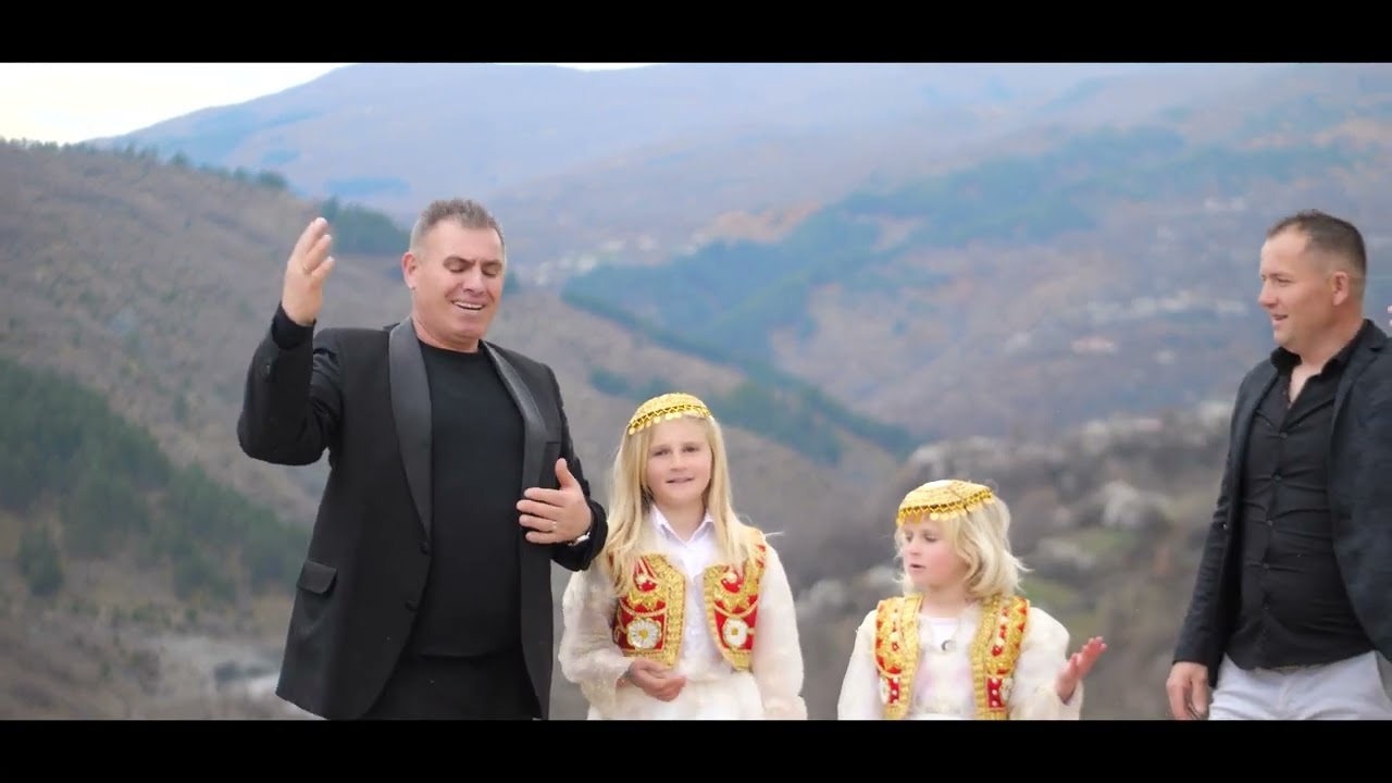 Hysni Hoxha & Blerim Cangoja - Shmil ne këngën borxh t'a kemi