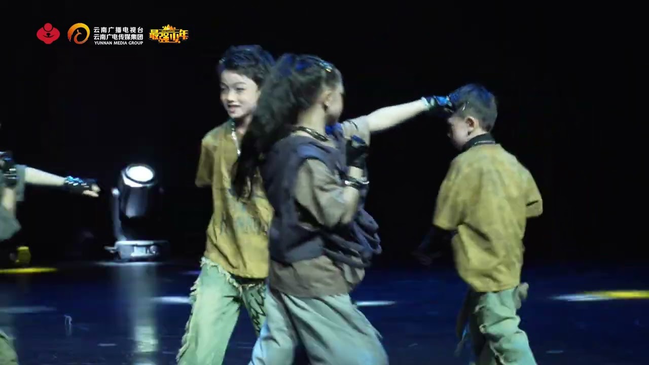 SB19's GENTO performed at 最强少年产业平台Lee 'Lee, Strongest of Youth' media platform in Yunnan (China)!