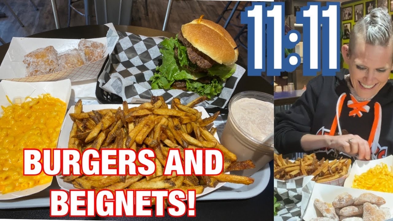 11:11 BURGERS AND BEIGNETS | 11:11 CHALLENGE | MOM VS FOOD