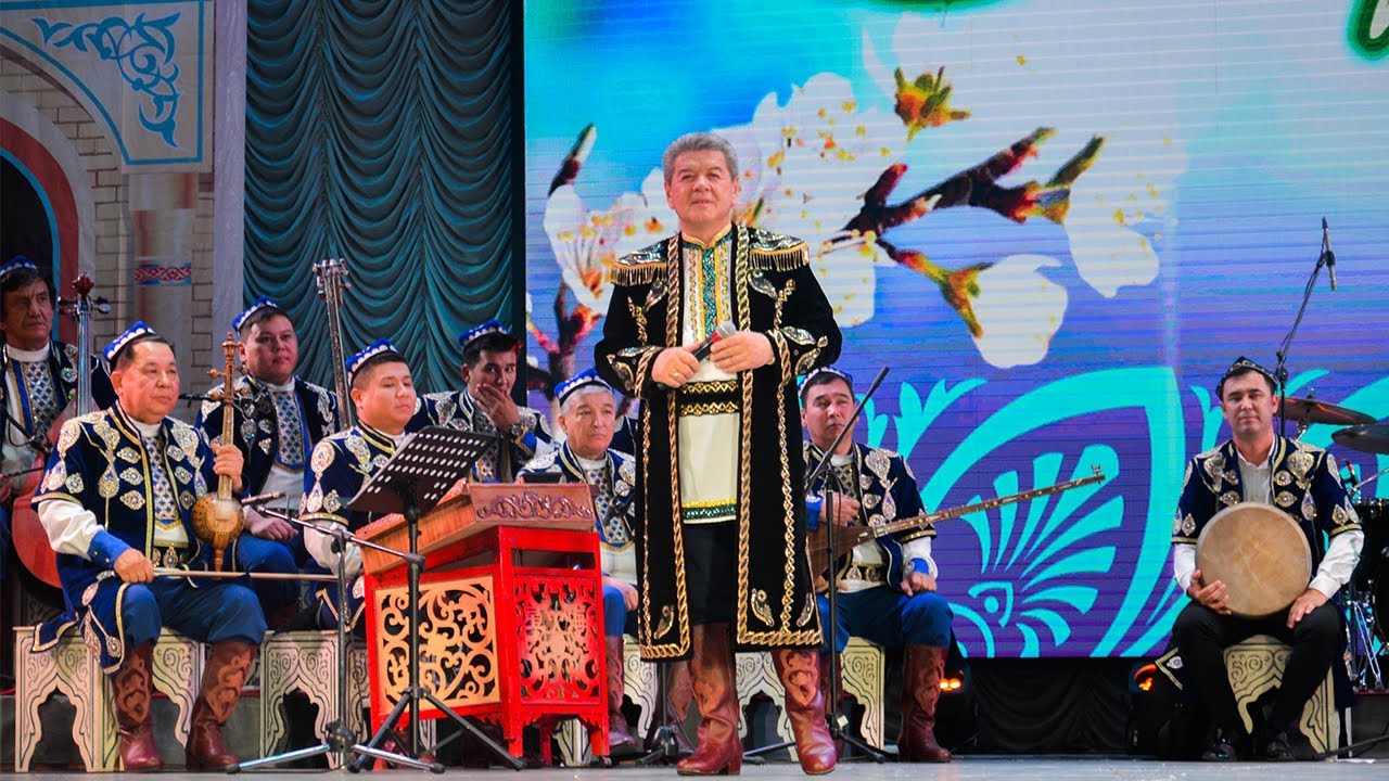 Нуралим Варисовниң «Баһардики нахша» намлиқ йәккә концерти