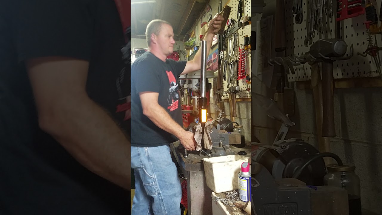 Honda VT700C shadow Fork seal replacement Part 2