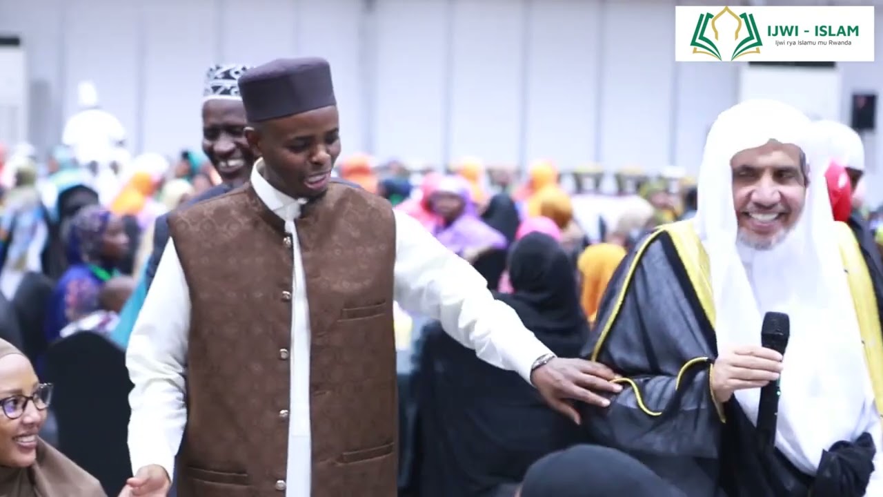 ABAYISILAMU BA KIGALI BASANGIYE IFUTARI N' ABAYOBOZI BAKURU MU MUNEZERO UDASANZWE MURI CAMP KIGALI