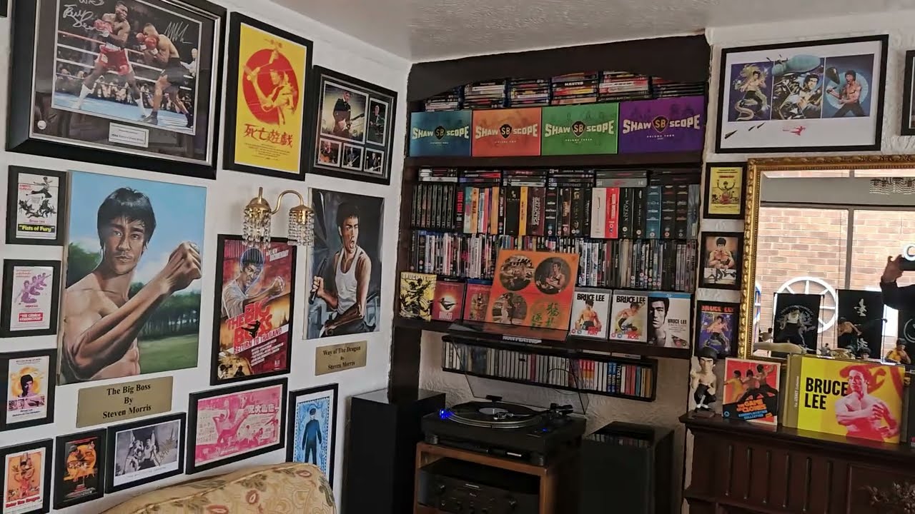 A Quick trip in Daytime to my Bruce Lee Living Room 🐉 🐲 😁✌️