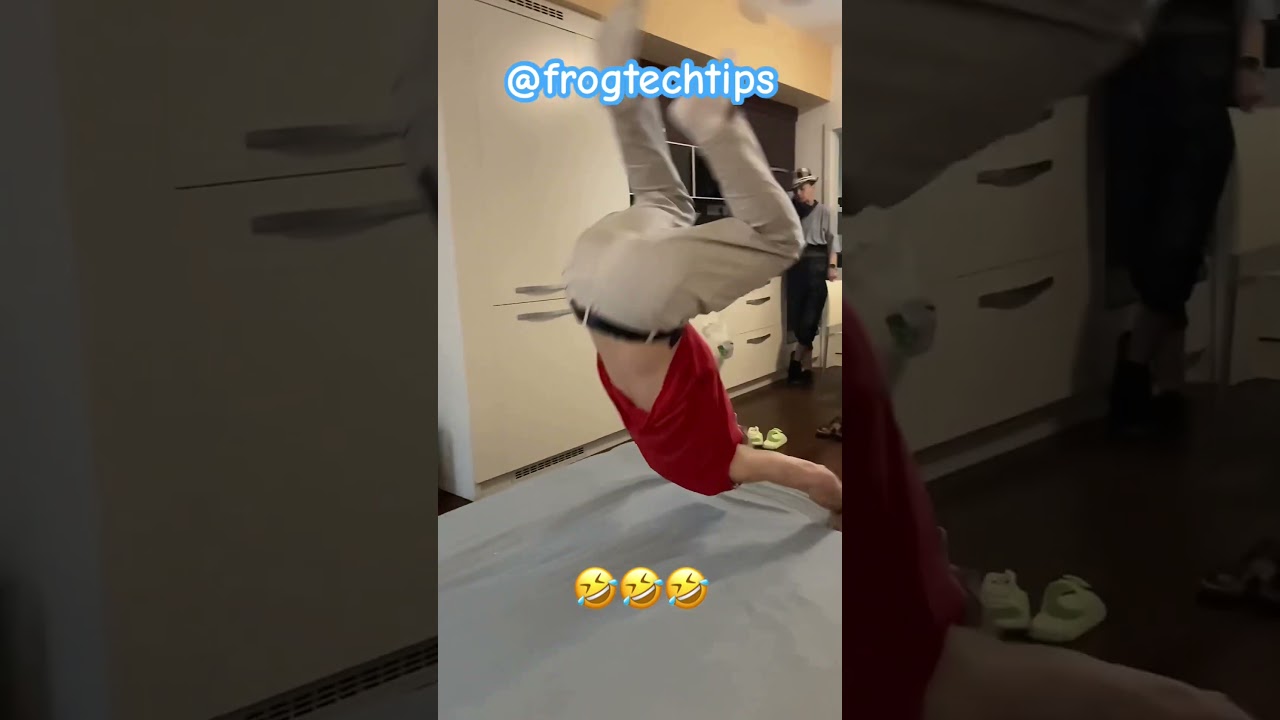@frogtechtips 🤣🤣🤣 #shorts #backflip #viralvideo #frontflip