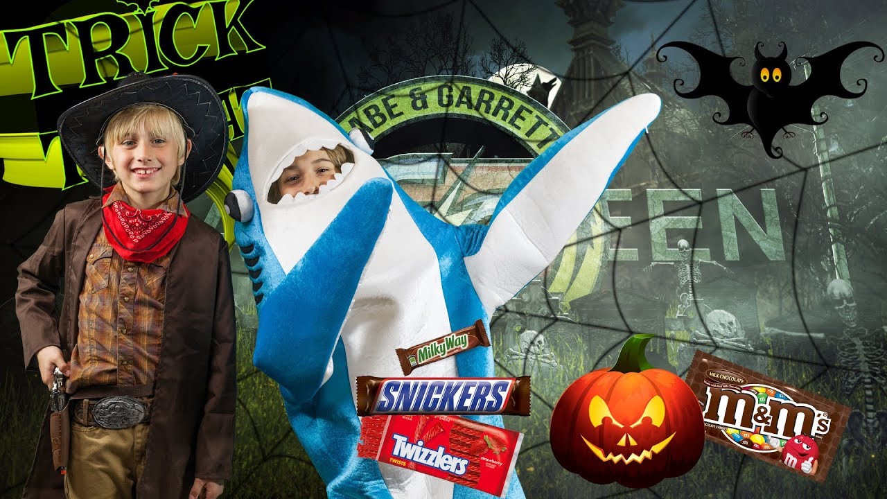 Halloween Trick or Treating 2017 with  Gabe and Garrett!