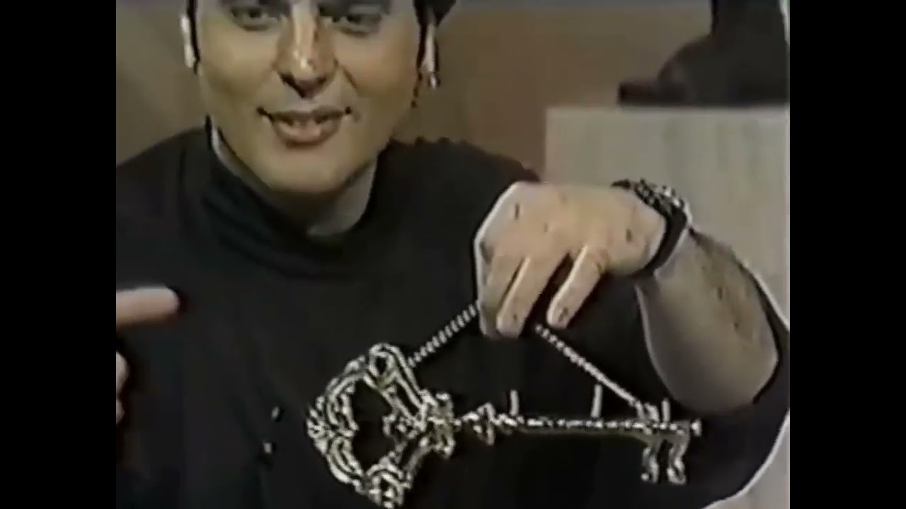 Gustavo Cerati y Zeta Bosio hablan del gusto por Caifanes. 1988