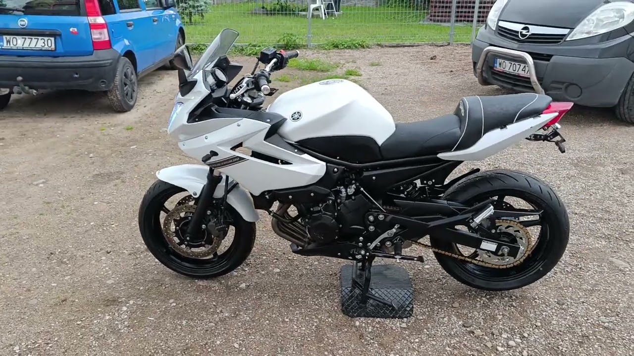 Yamaha XJ6 Diversion 2016 A2