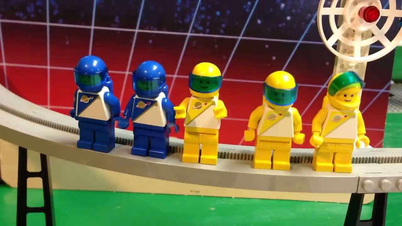 LEGO Space 6990 Futuron Monorail Transport System Train from 1987