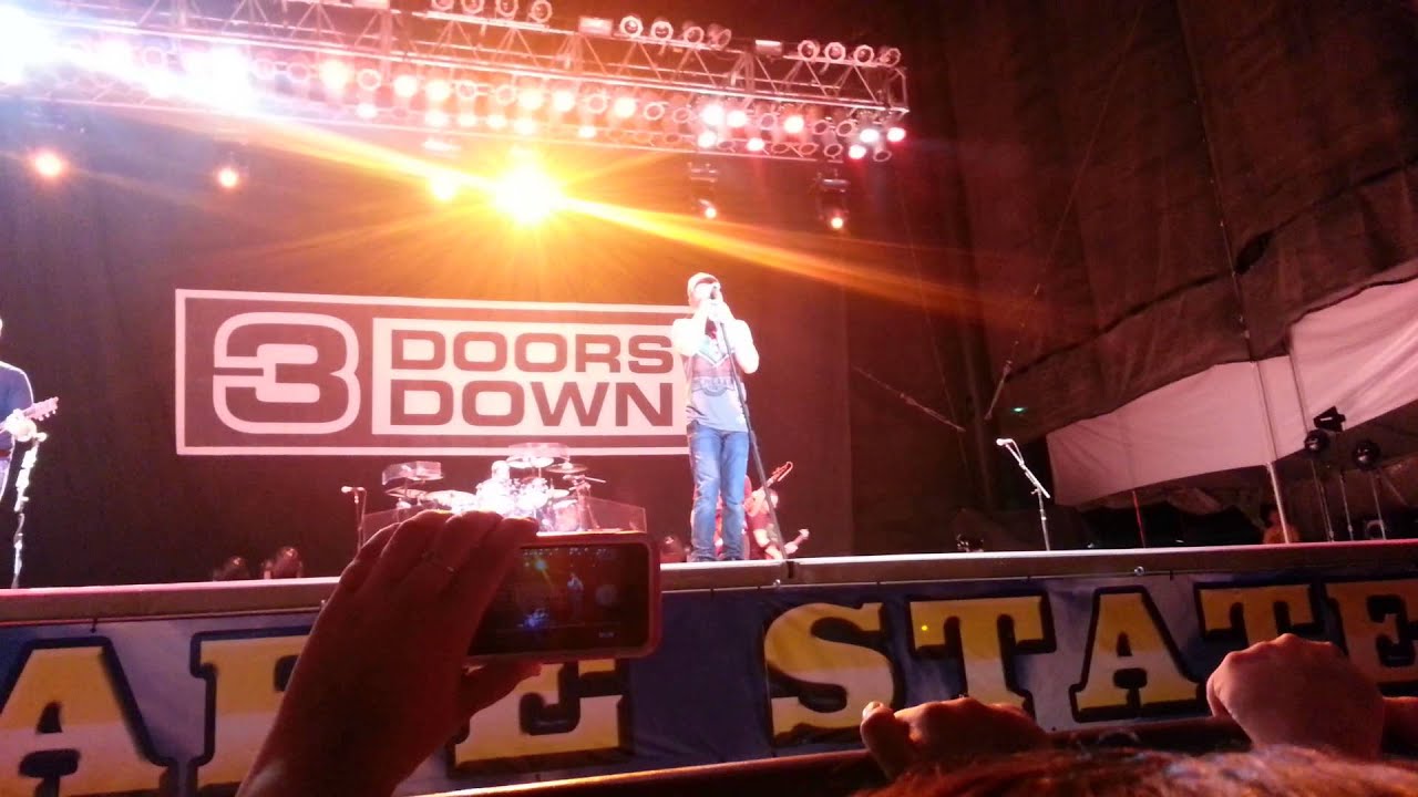3 Doors Down playing Here Without You at the Delaware State Fair on 7-27-13