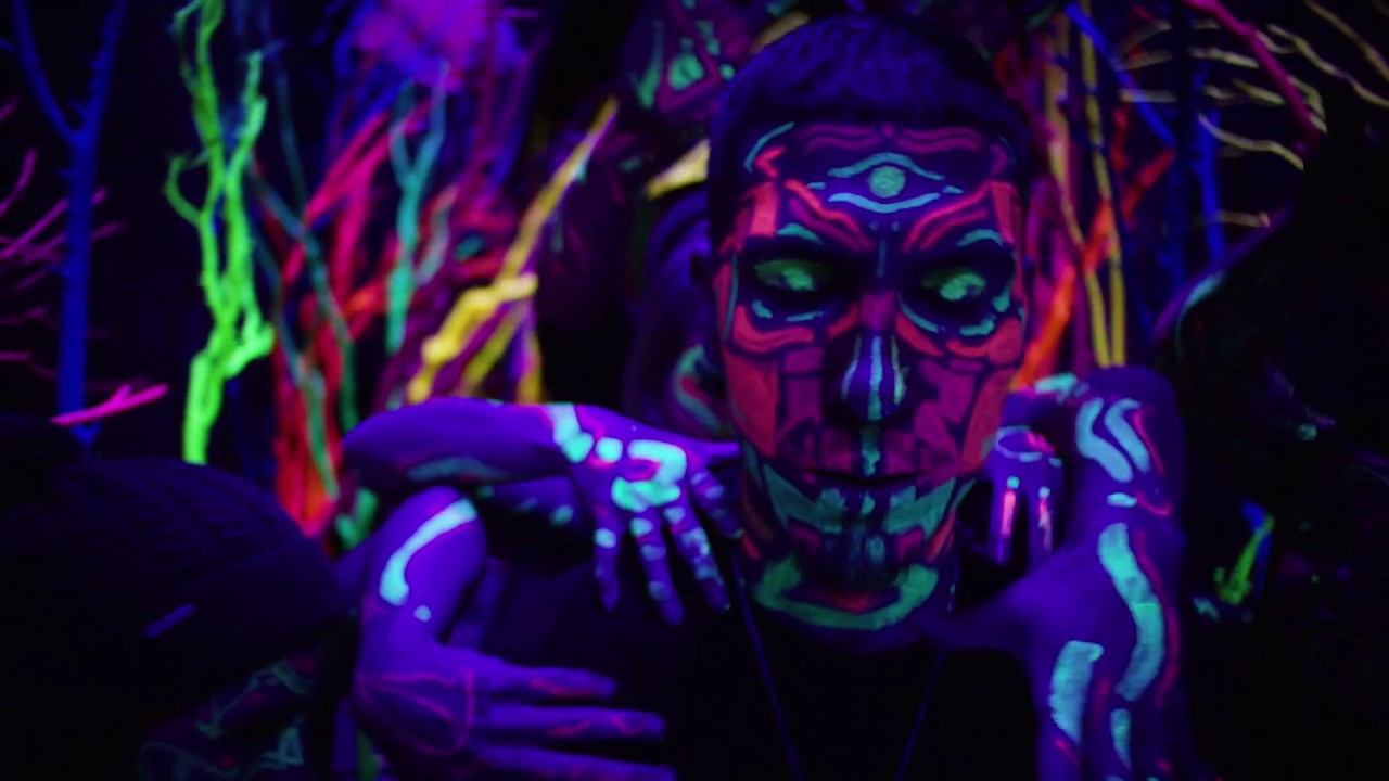 Wake Self  feat. Alia Lucero - No Price Tags