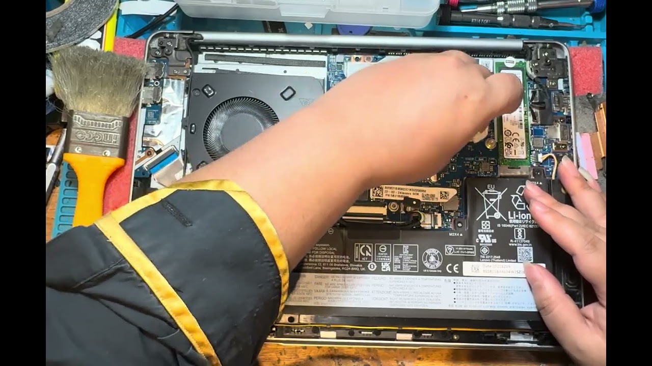 Live! วิธีเปลี่ยนซิลิโคน Lenovo ideapad 5 Pro By ช่างบัว รับซ่อม Notebook รัตนาธิเบศร์ นนทบุรี