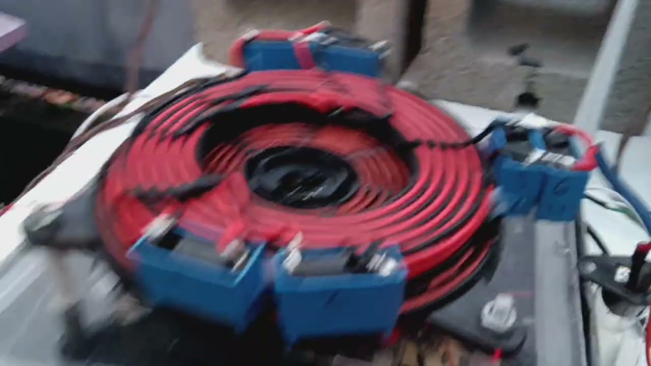 Looking at voltage across halogens once again with scope