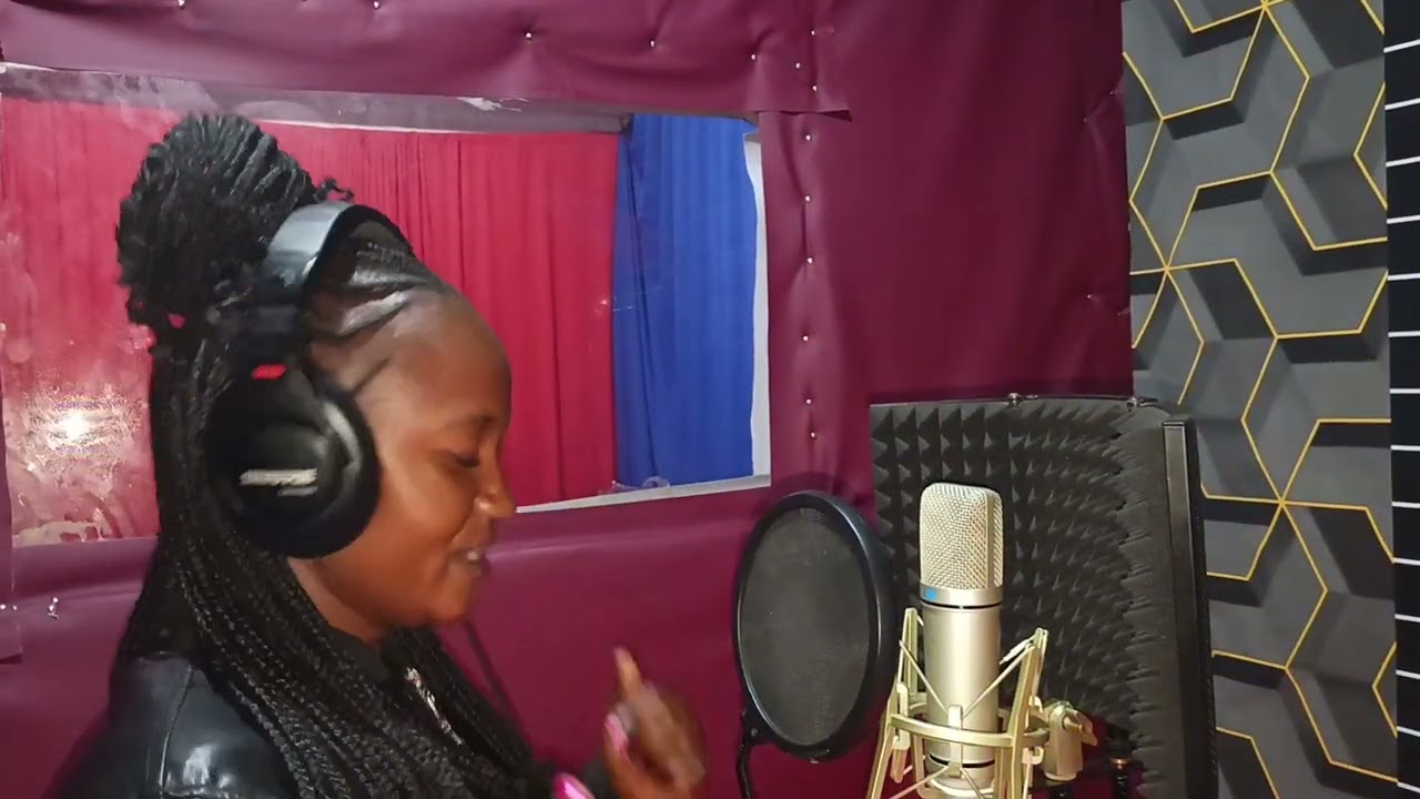Nonginya nzinde live recording