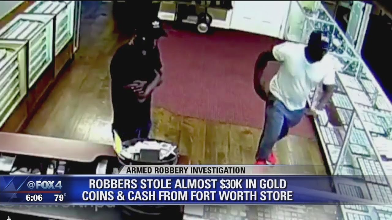 VIDEO: Men get away with thousands from Fort Worth coin store