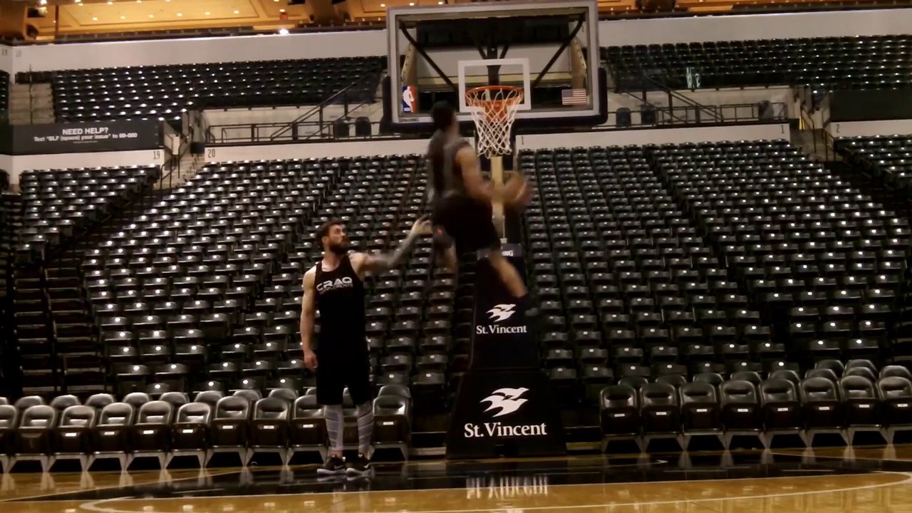 Isaiah Rivera :: Indiana Pacers Arena Dunk Session