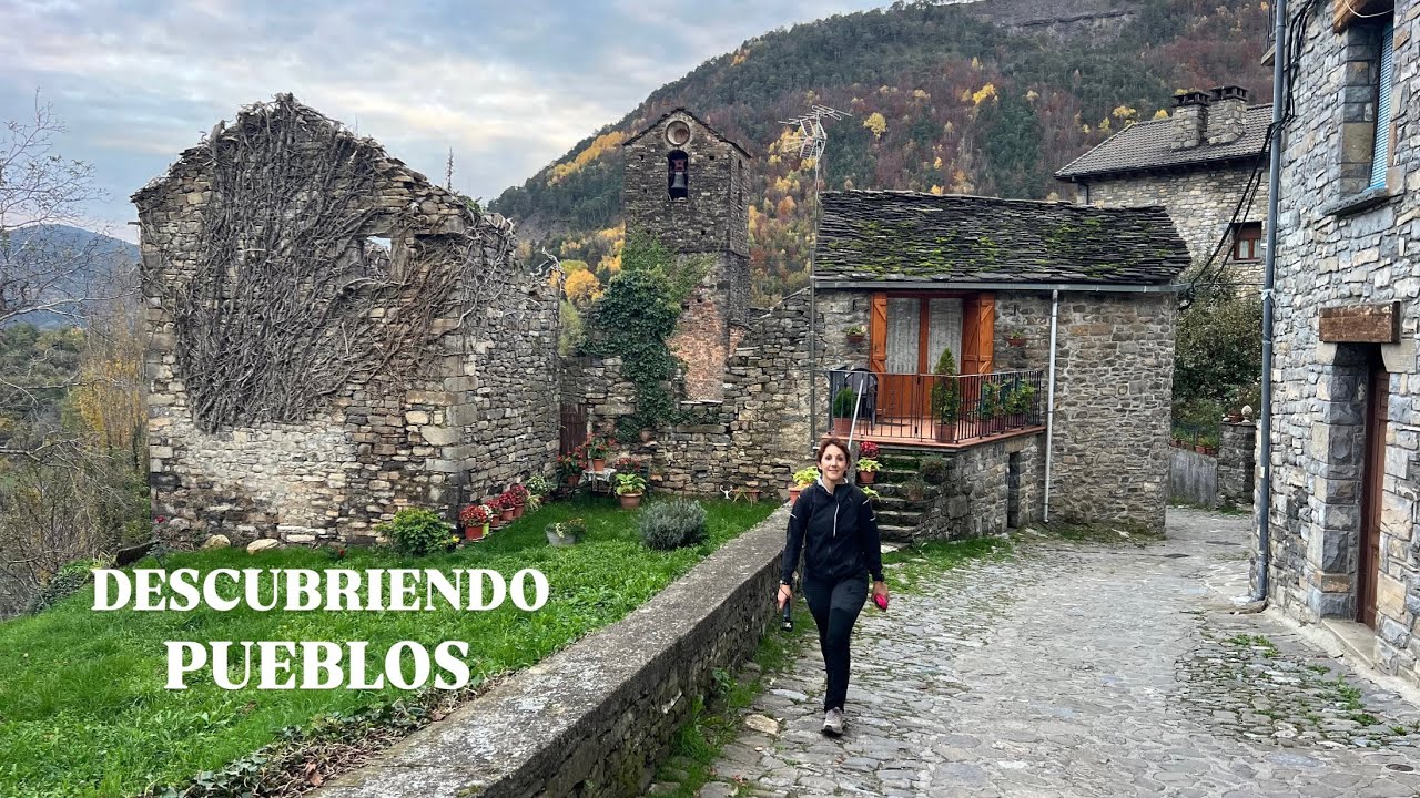 ME ENCANTA ENCONTRAR PUEBLOS TAN BONITOS EN LA MONTAÑA