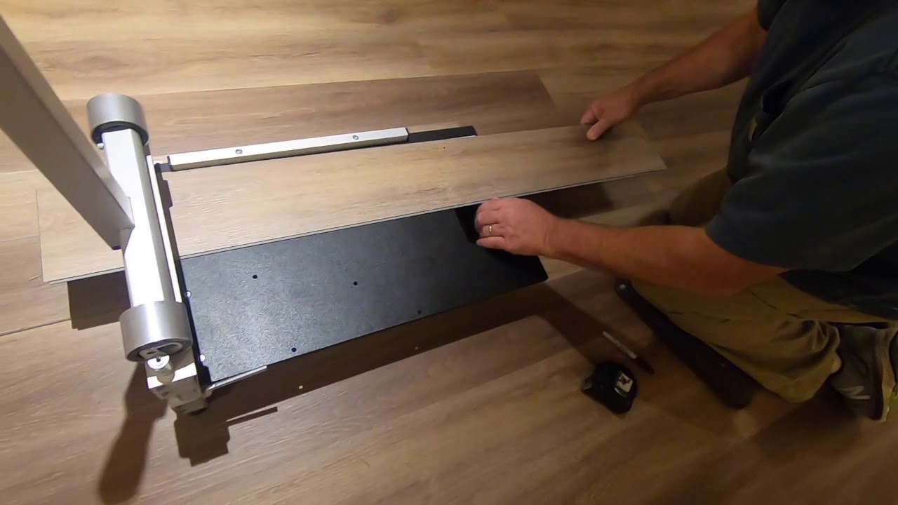 Shaw LVT Flooring Installation the easy way!  (The instructions are horrible)...