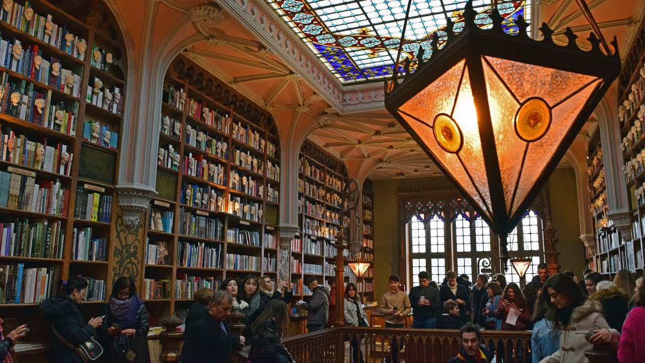 Porto - Livraria Lello (Harry Potter Library Inspiration!)