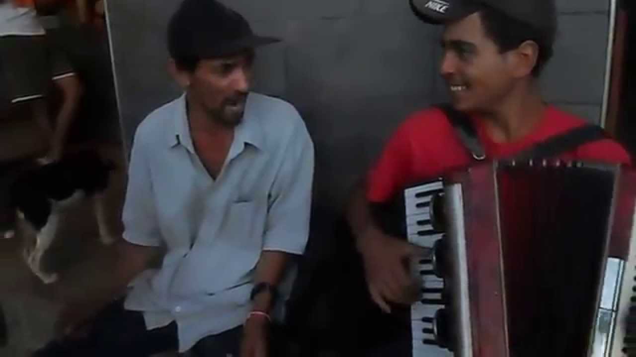 Buteco, cachaça e calango! Eles são demais!