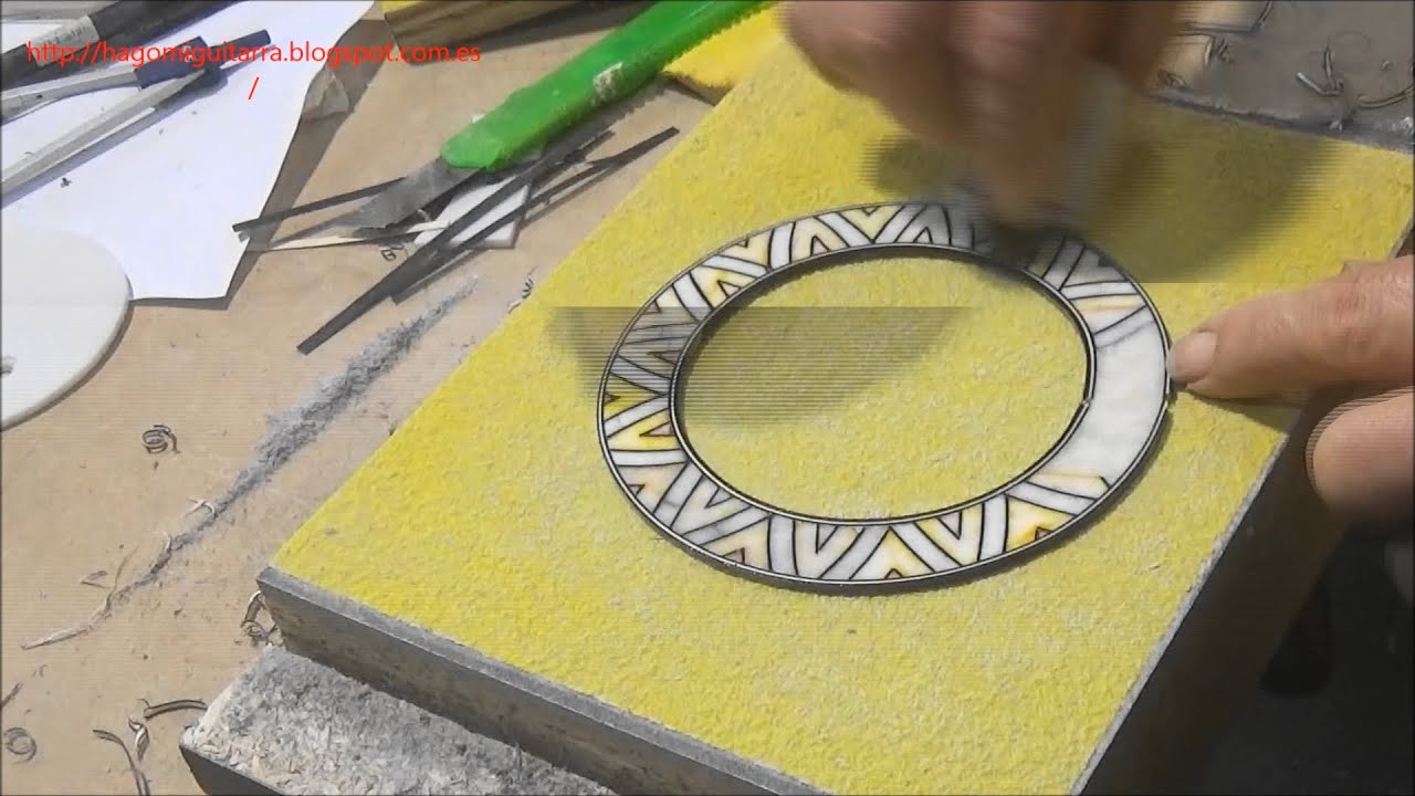 Construcción de guitarras-Rosetas. Cenefa de alabastro parte 2