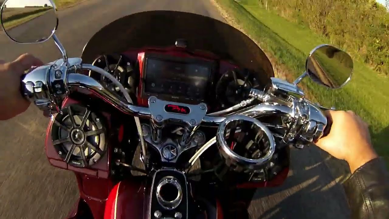 FXR with S&S V111 FXRD Fairing POV