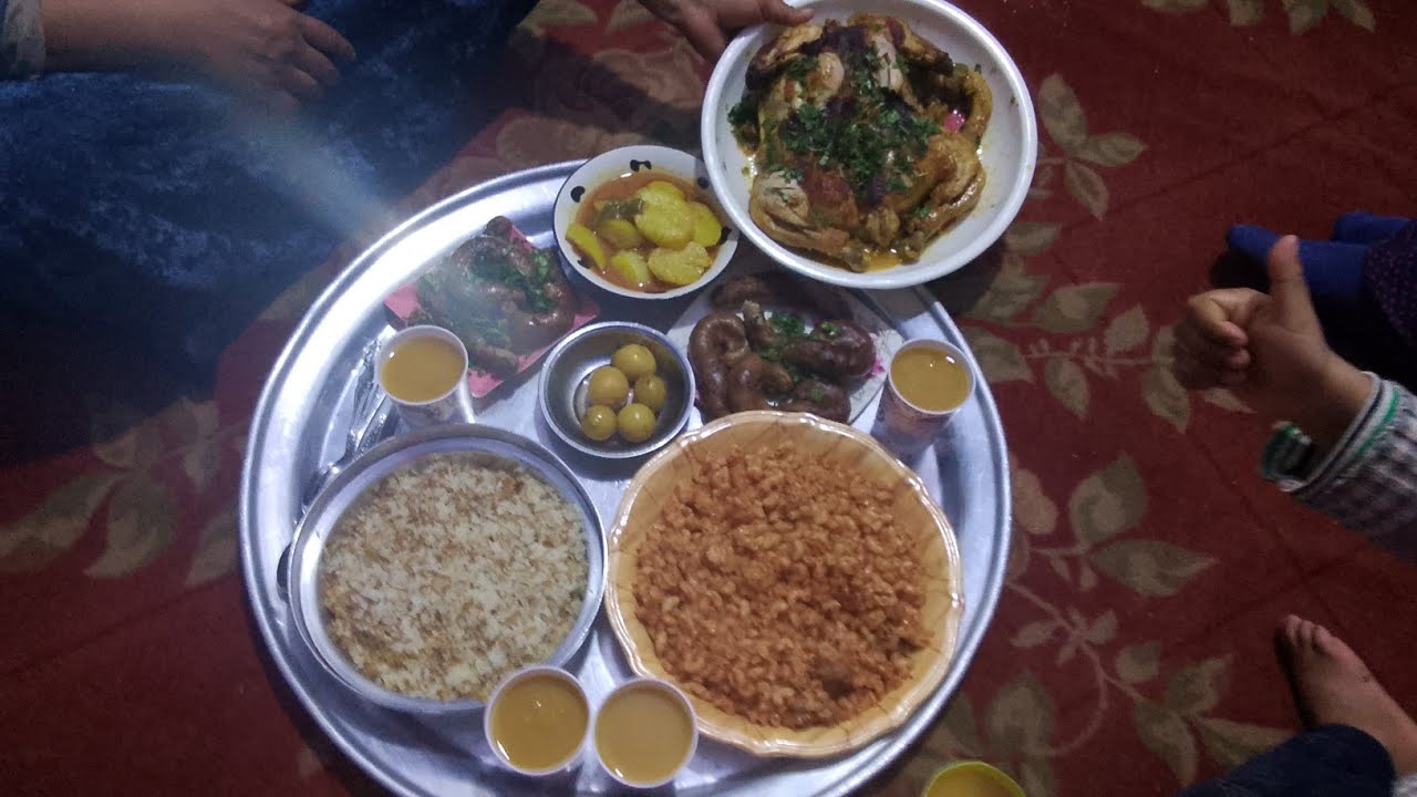 طول ما عيون الناس عليك 🤔🥹صعب تقف على رجليك دعواتكم لاامى بالشفاء يارب احفظ امى من كل شر🤲