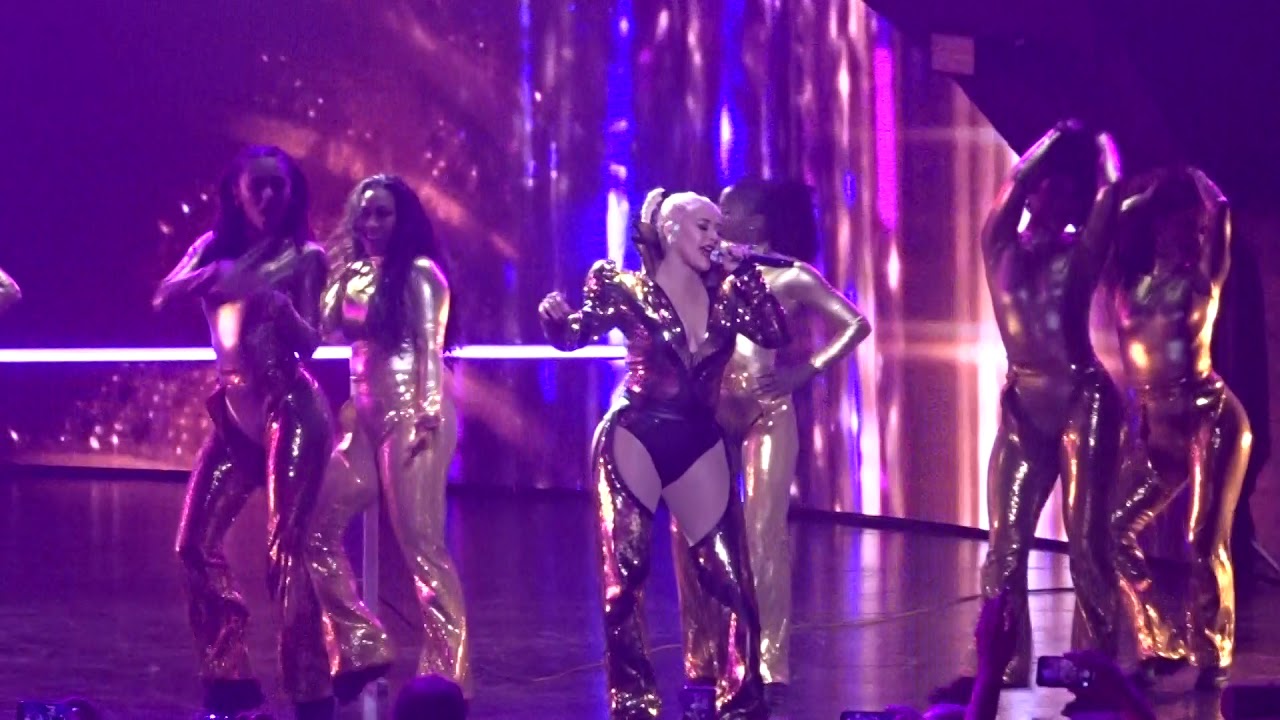 Christina Aguilera - The Xperience - Live in Las Vegas (Vanity + Express + Lady Marmelade)