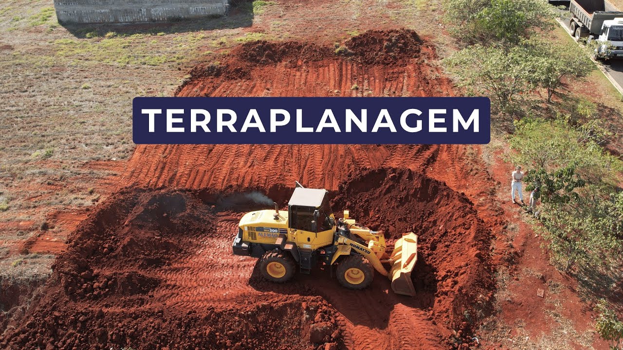 Confira o processo de TERRAPLANAGEM neste terreno em aclive!