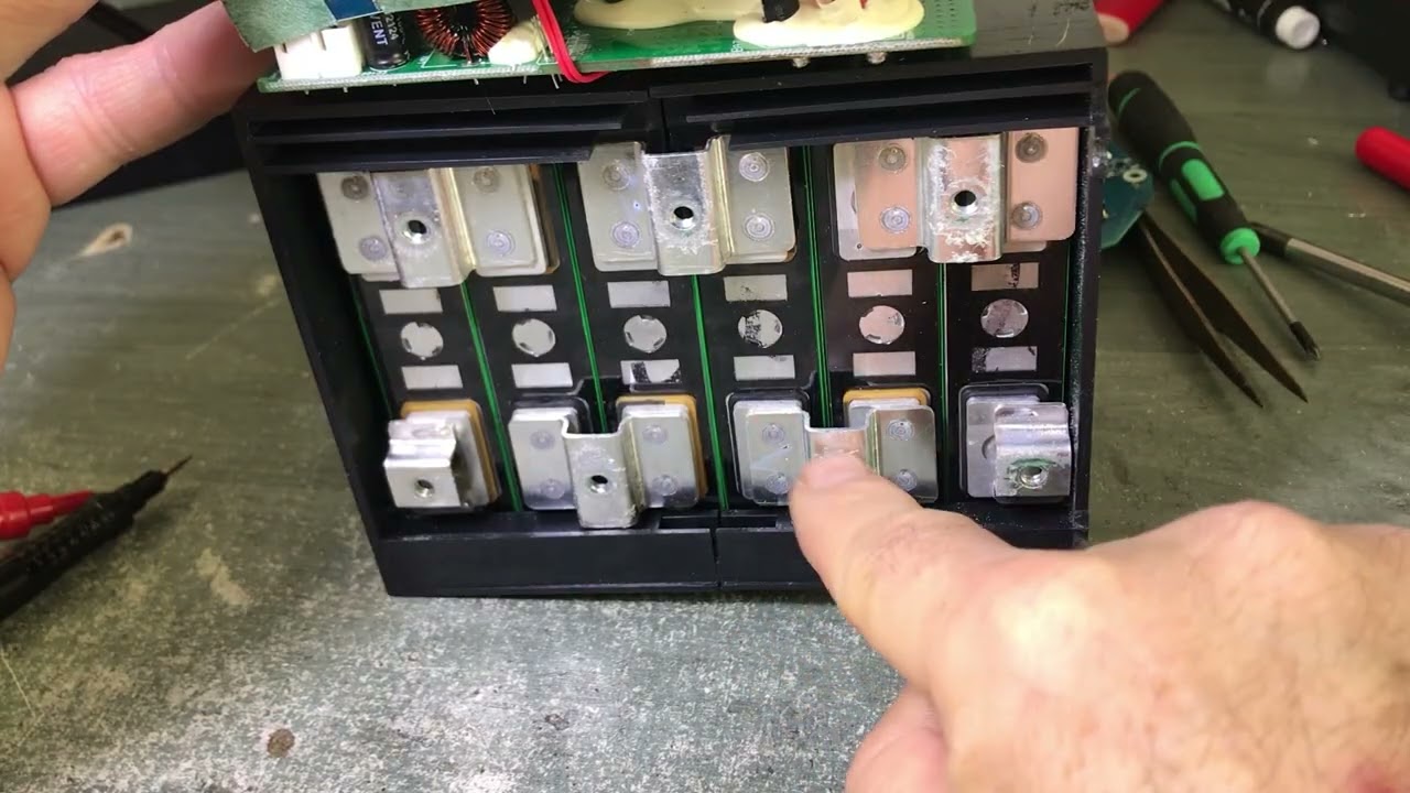 Зарядна Ctechi GT500 LiFePO4, не вмикається. Ремонт після ремонту.