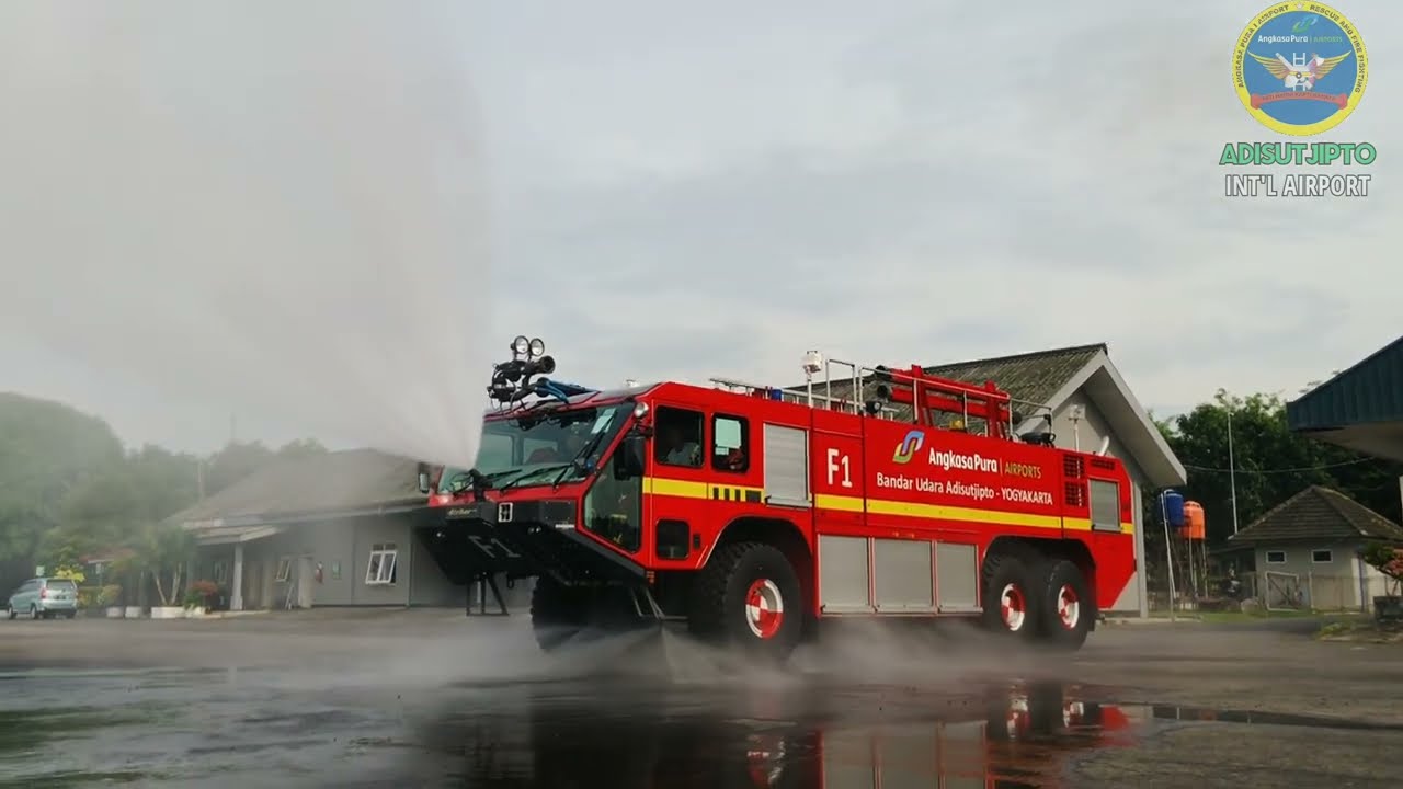 ARFF (AIRPORT RESCUE AND FIRE FIGHTING) BANDAR UDARA ADISUTJIPTO YOGYAKARTA