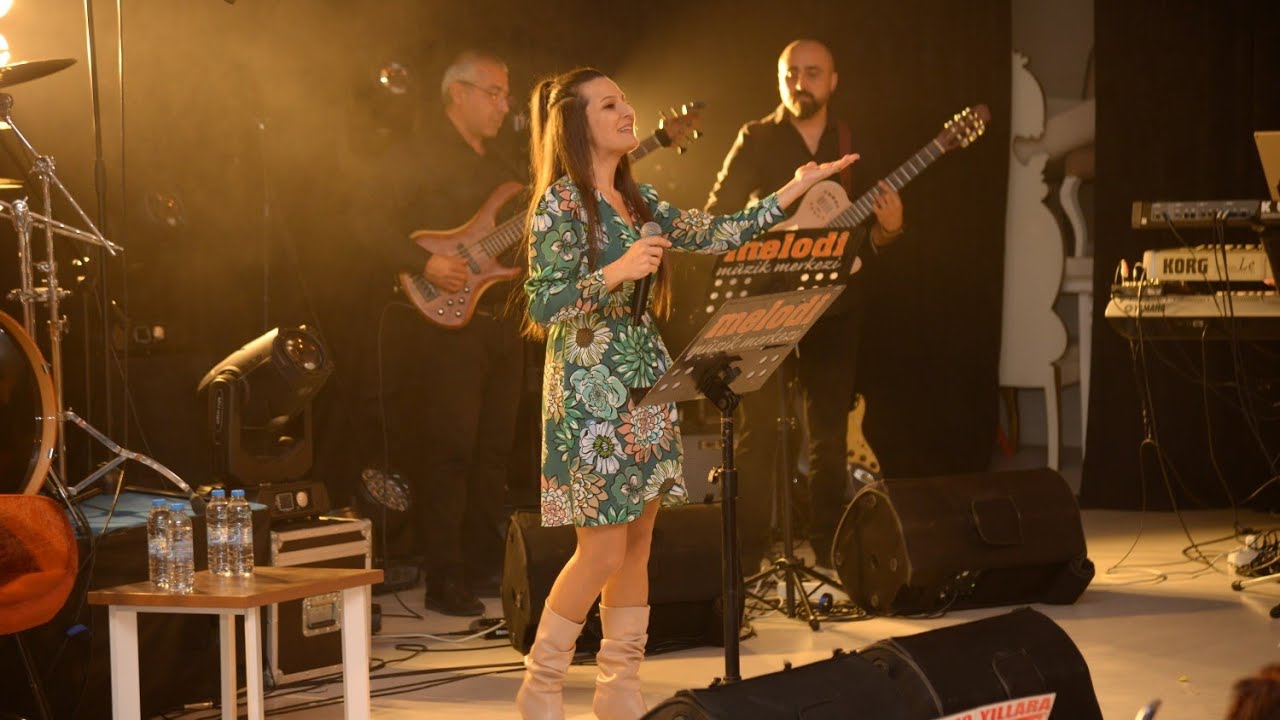 Yalnızlık Senfonisi Zeynep Yaprak 
