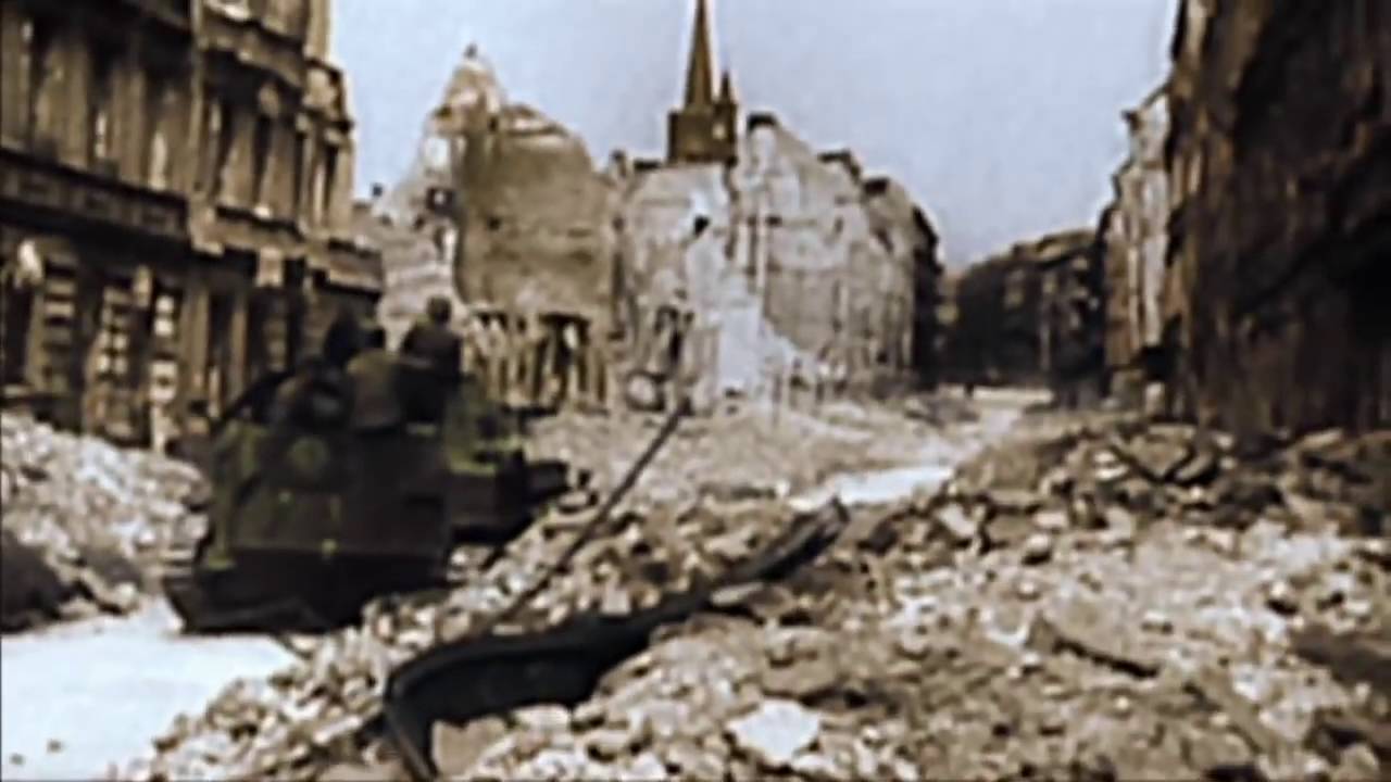 La Prise de Berlin 1945 extraits en couleurs.