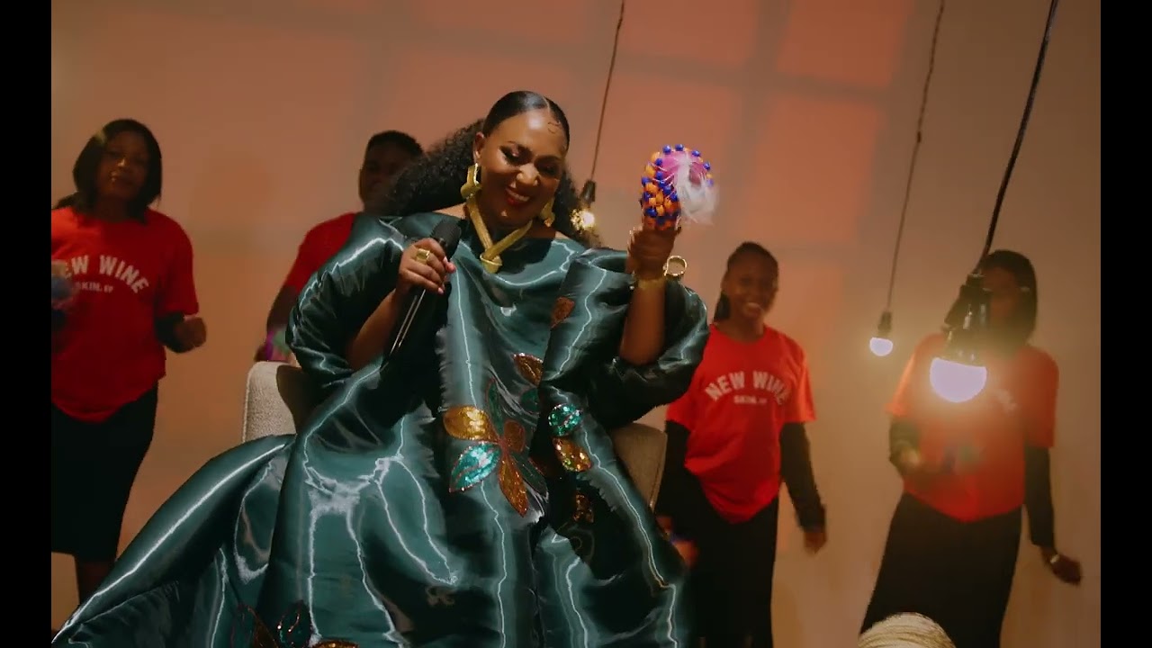 Bella Kombo - Seen The Light
