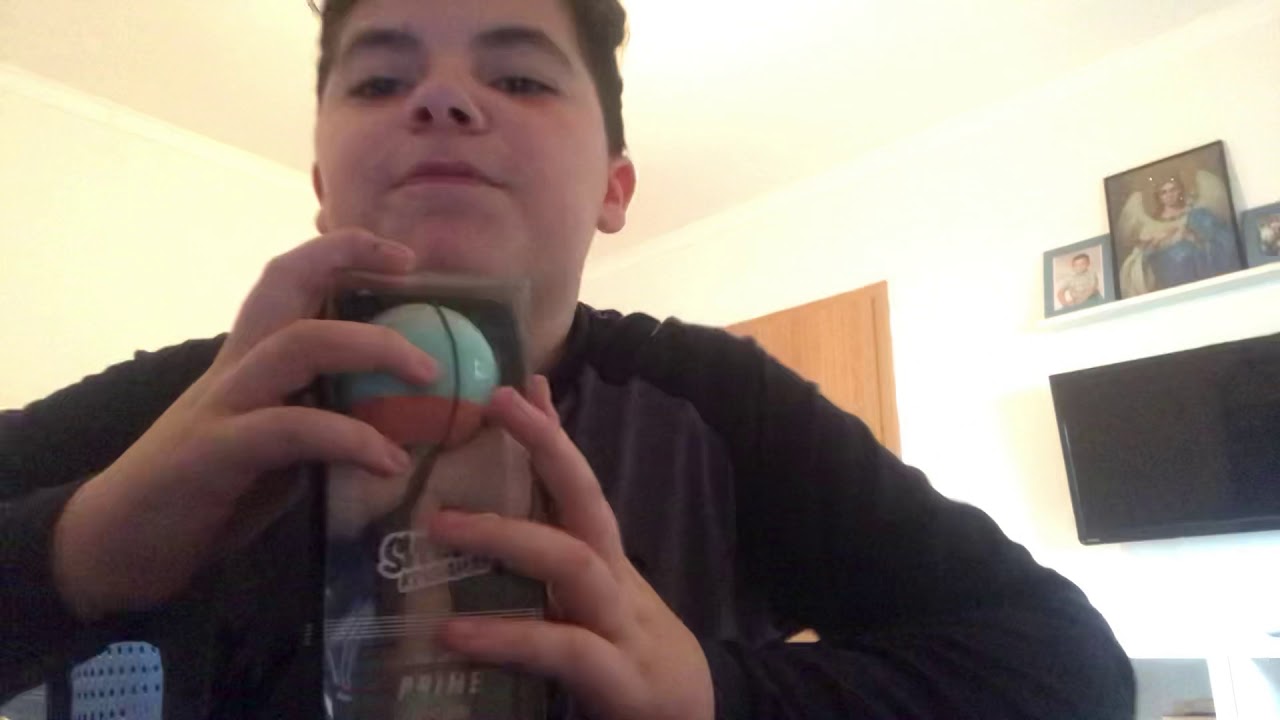 Unboxing kendama swets pro model model Max Norcross.