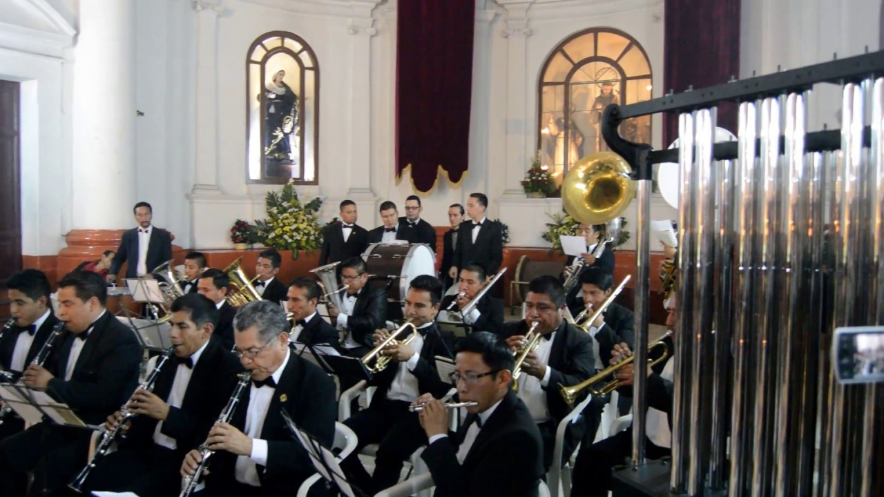En Su Urna Va Jesús Con Campanas Tubulares Velacion C.I. Señor Sepultado Reco 2016!!!