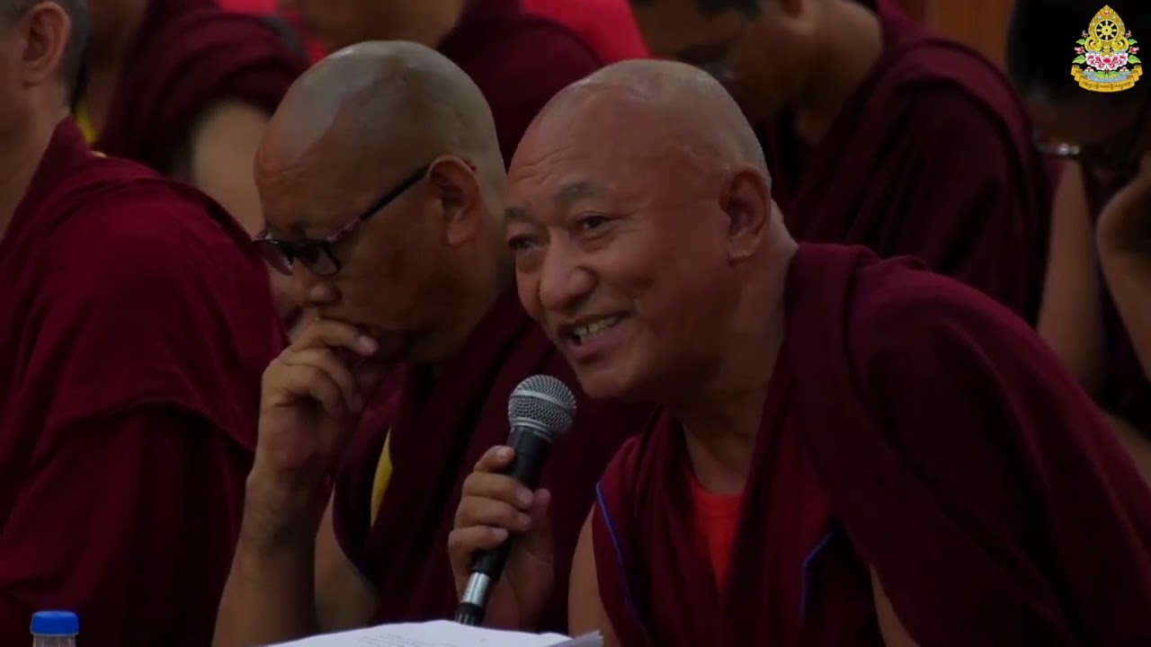 ཕྱི་ལོ་ ༢༠༢༥ ཟླ་ ༡༡ ཚེས་ ༢༨ ཉིན། ཕར་ཕྱིན་དོགས་དཔྱོད།  (ཉིན་དང་པོའི་ཚོགས་ཐུན་དང་པོ།)