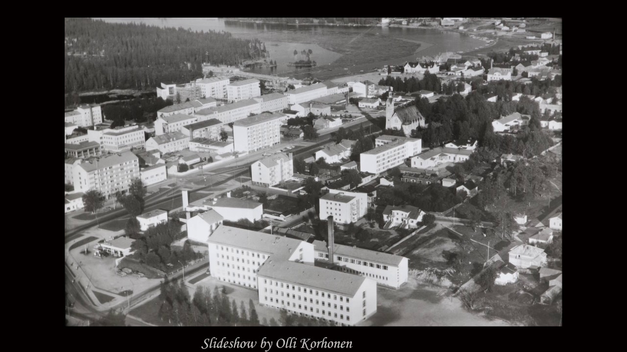 60-LUVUN KAJAANI MUSTAVALKEISSA POSTIKORTEISSA