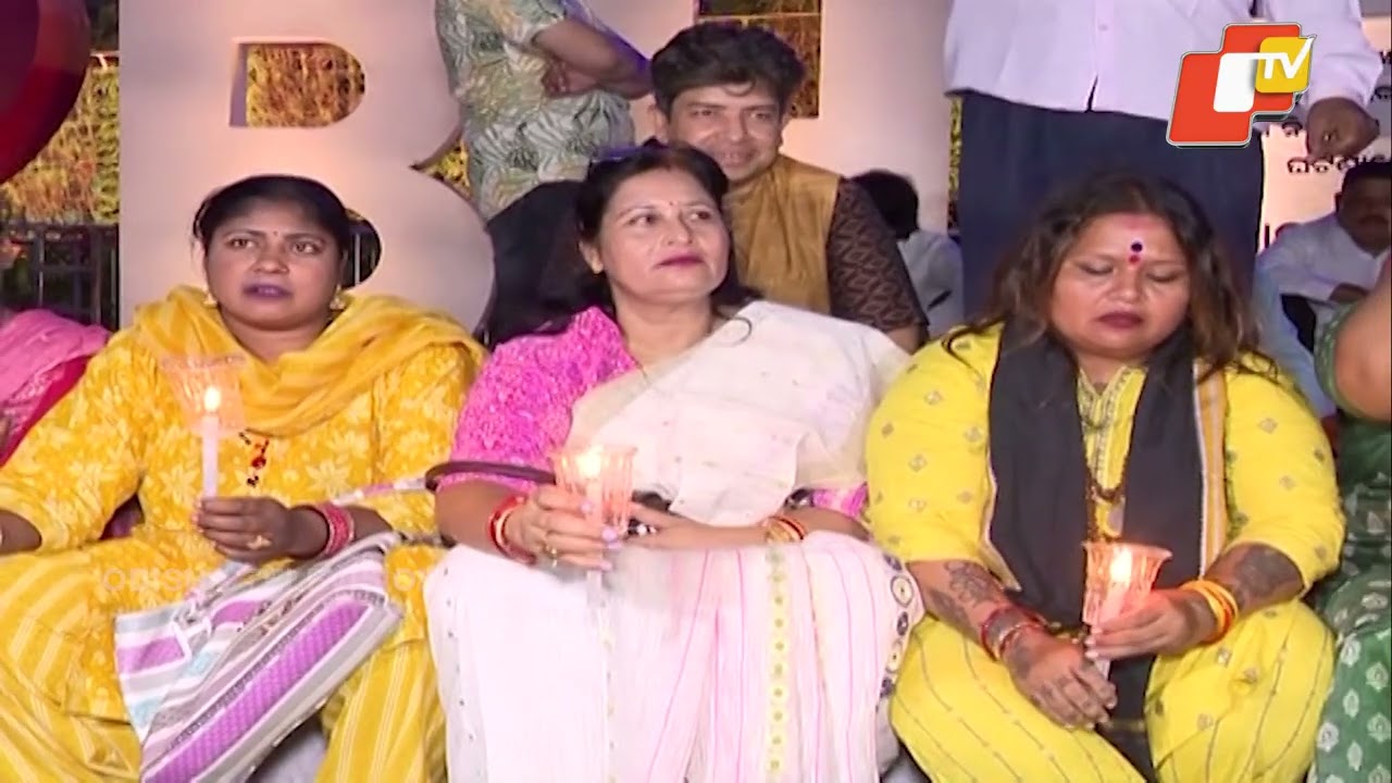 Candle March in Bhubaneswar: Congress Pays Tribute to Cuttack Medical Fire Victims