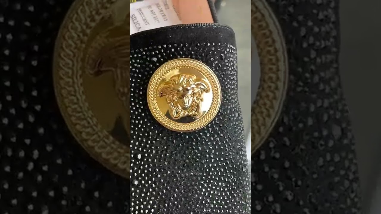 The shoe that gave Versace its first prestigious award in Paris fashion week😍.